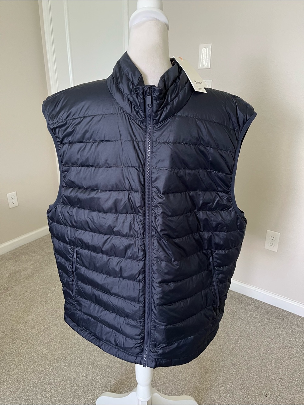 NWT Quince Men's Quilted Puffer Vest in Navy Size XXL